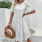 👗 50% ОТСТЪПКА СЕГА! 💖 Дамска плътна рокля с кръгло деколте и флорални изрези – Флорални детайли, дишаща и перфектна за шикозен летен вид 🌸