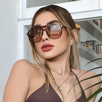 🕶️ 49% ОТСТЪПКА СЕГА! 😎 Унисекс модни слънчеви очила с UV защита – ултра леки, UV защита и модерен дизайн 🌞